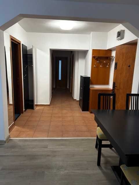 Închiriez apartament 3 camere modern, Unirii, luminos - Poză 4