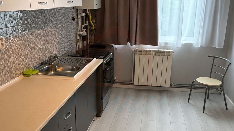 🏡De închiriat apartament 3 camere  | Micro 40 | 1600 lei - Poză 1