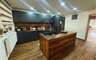 Casa de 4 camere, de vanzare - Poză 12
