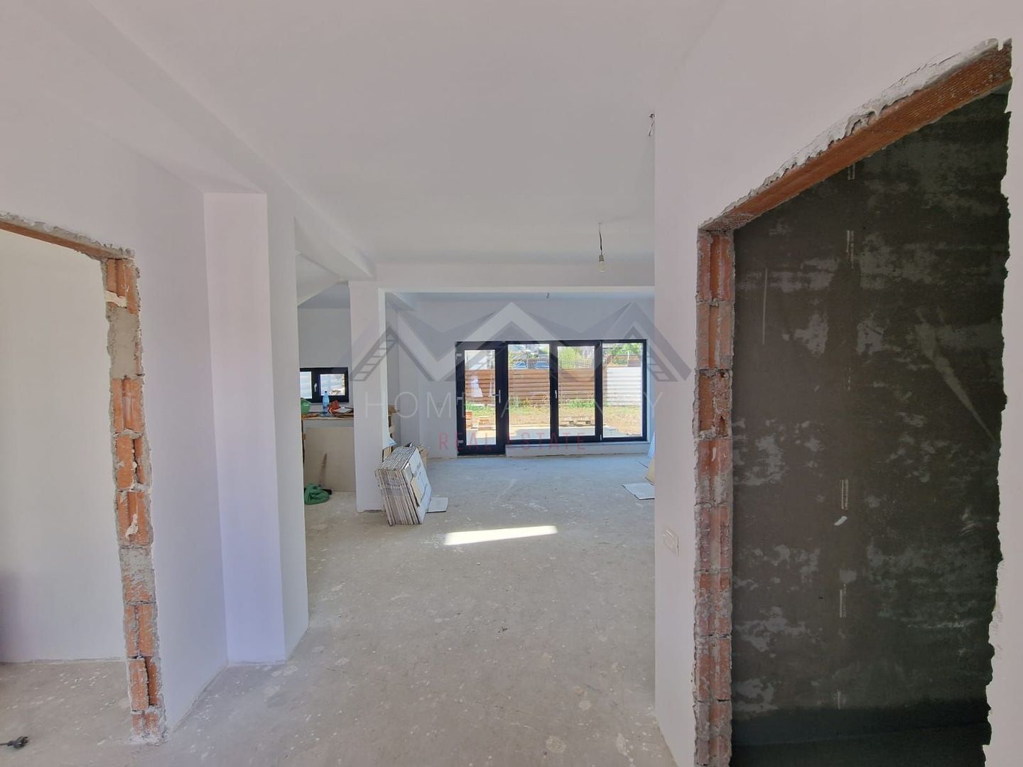 Casă spațioasă de vânzare în Otopeni – confort modern și finisaje premium - Poză 8