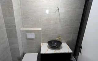 Copou- 3 camere 2 bai- decomandat- modern- parcare acoperita - Poză 12