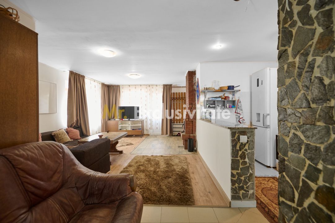 Casa de vacanta sau pensiune in Dâmbovicioara 5 camere, 5 bai, 6412 mp teren - Poză 4