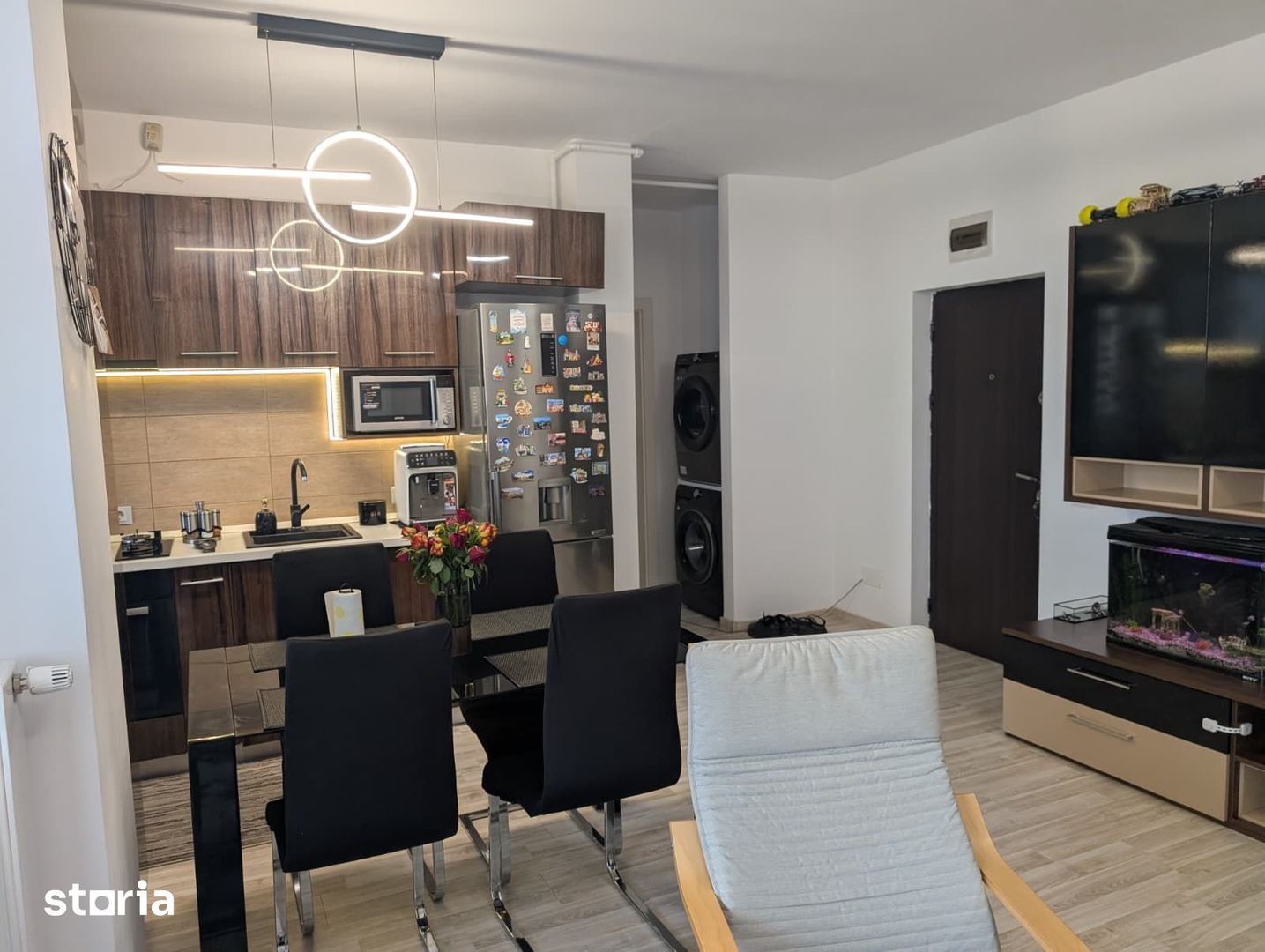 Vând apartament 3 camere, mobilat și utilat cu loc de parcare inclusă - Poză 7