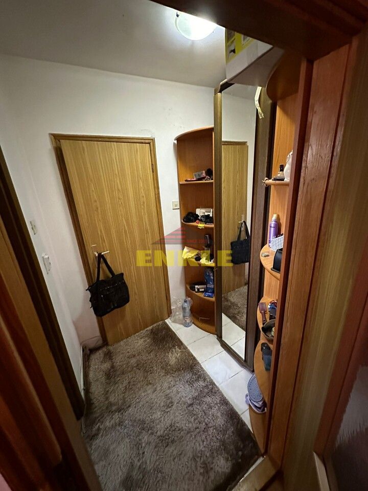 De vânzare apartament cu 2 camere, etaj 2 , zona Stadion - Poză 3