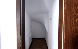 Duplex modern în Giroc, 105 mp utili, teren 250 mp, zonă liniștită de case - Poză 9