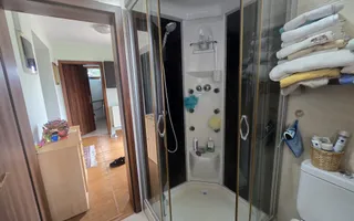 Casă individuală cu 4 camere in Dumbrăvița zona Centrala - Poză 12