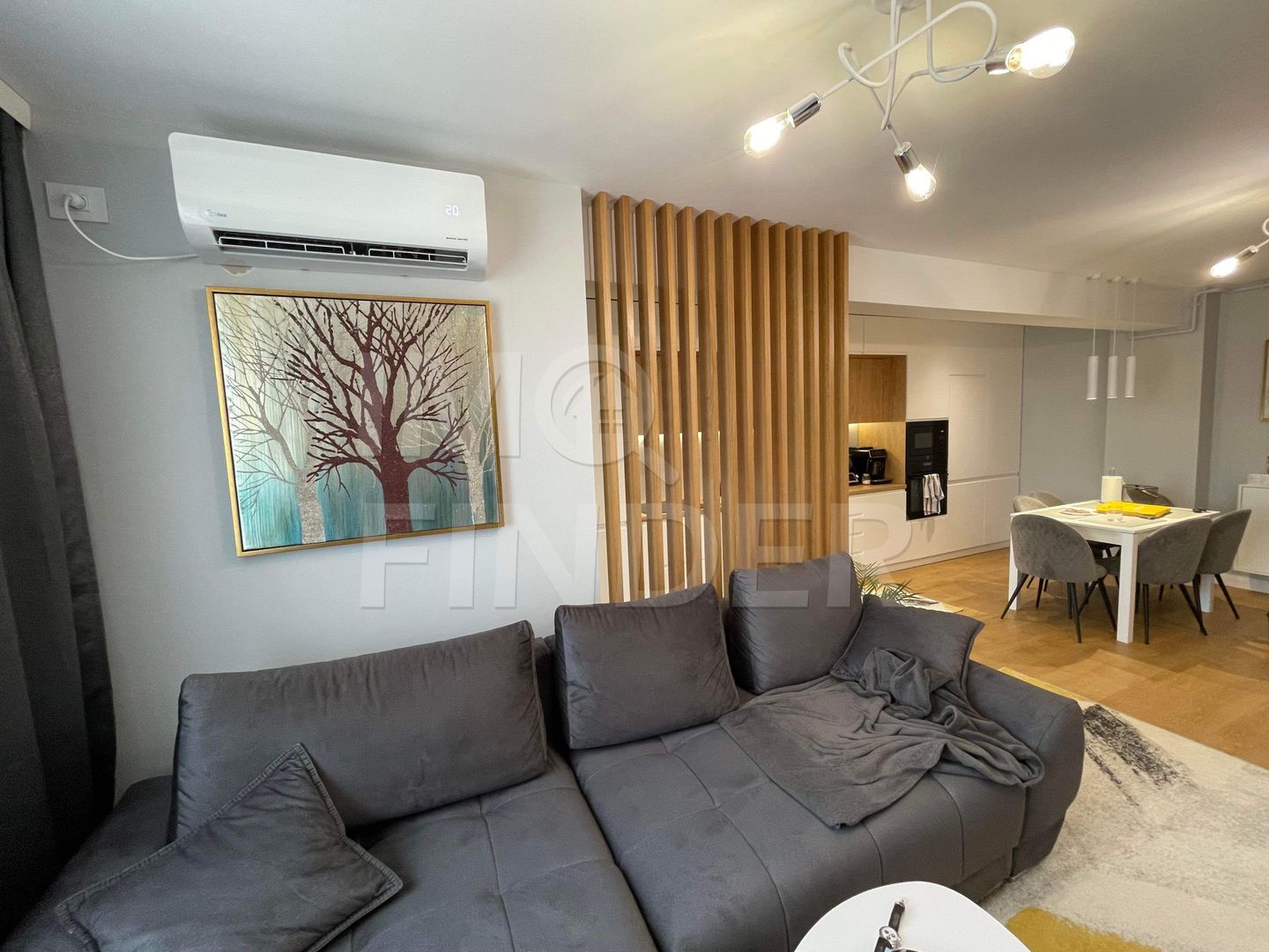 Vanzare apartament 2 camere, predare la cheie, zona Aeroport - Poză 1