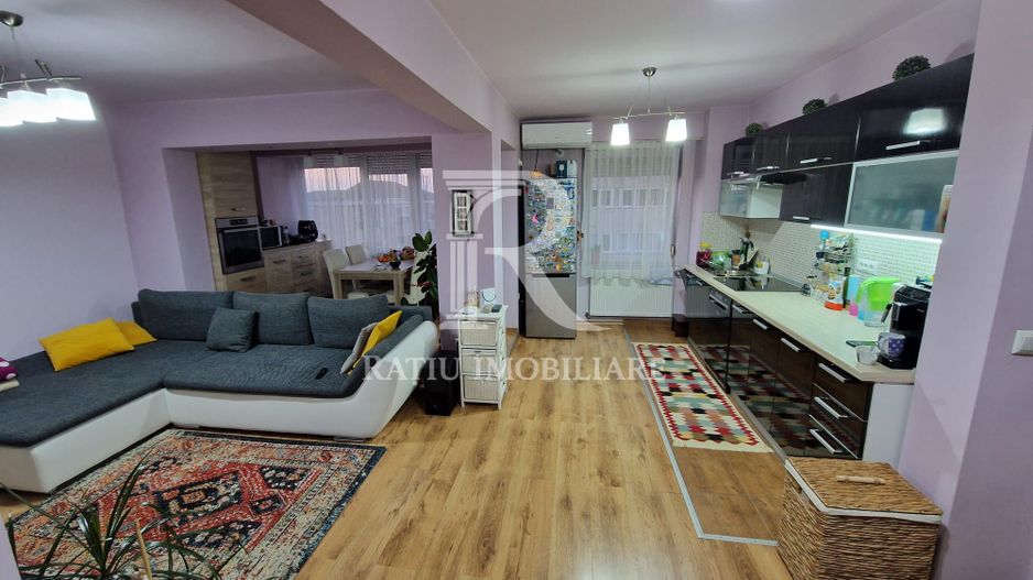 Apartament 3 camere | Nufarul | Oradea - Poză 1
