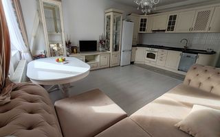 Apartament 3 camere/Două bai/curte proprie și parcare - Poză 6