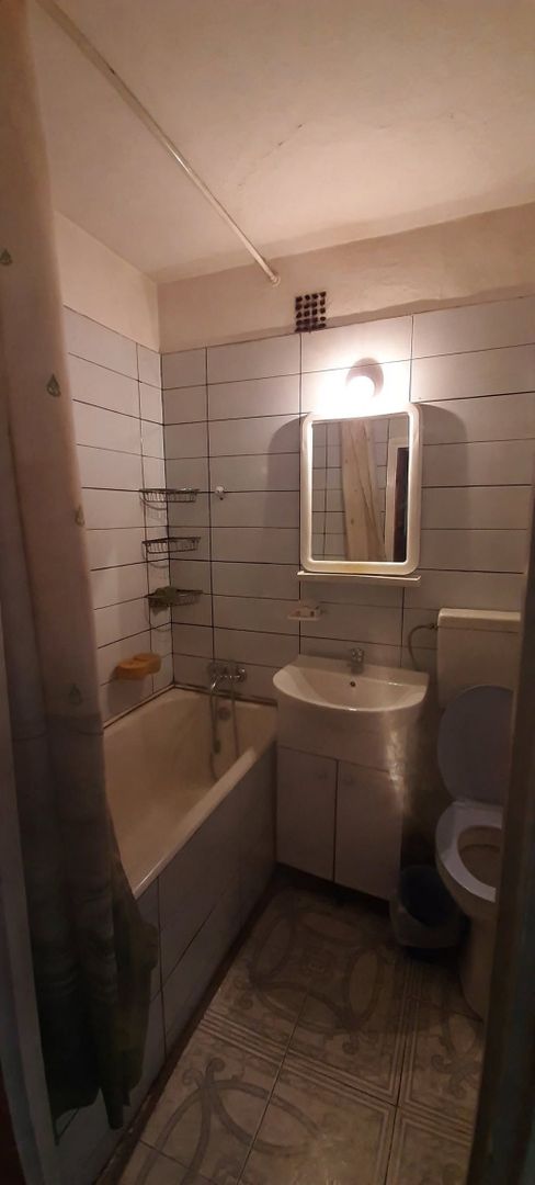 Vanzare Apartament  3 camere decomandat, parter, 68 mp,  metrou Valea Ialomiței - Poză 6
