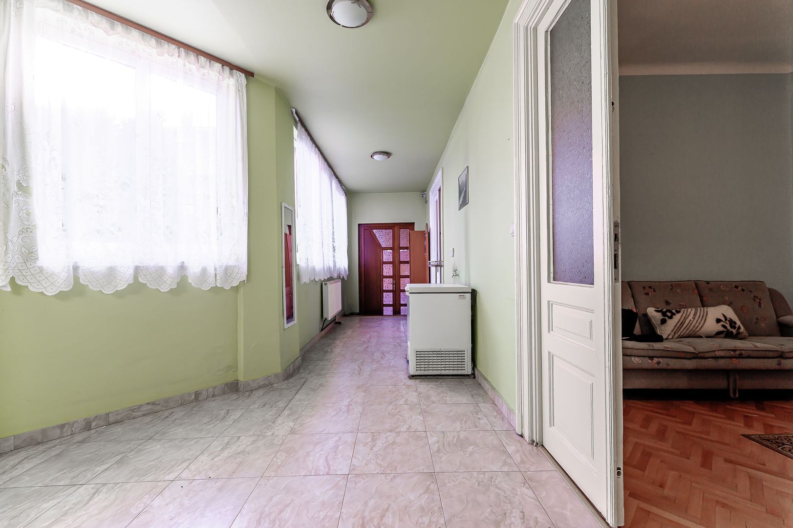 Casă Aradul Nou cu 5 camere și 1044 mp teren - Comision 0% - Poză 12