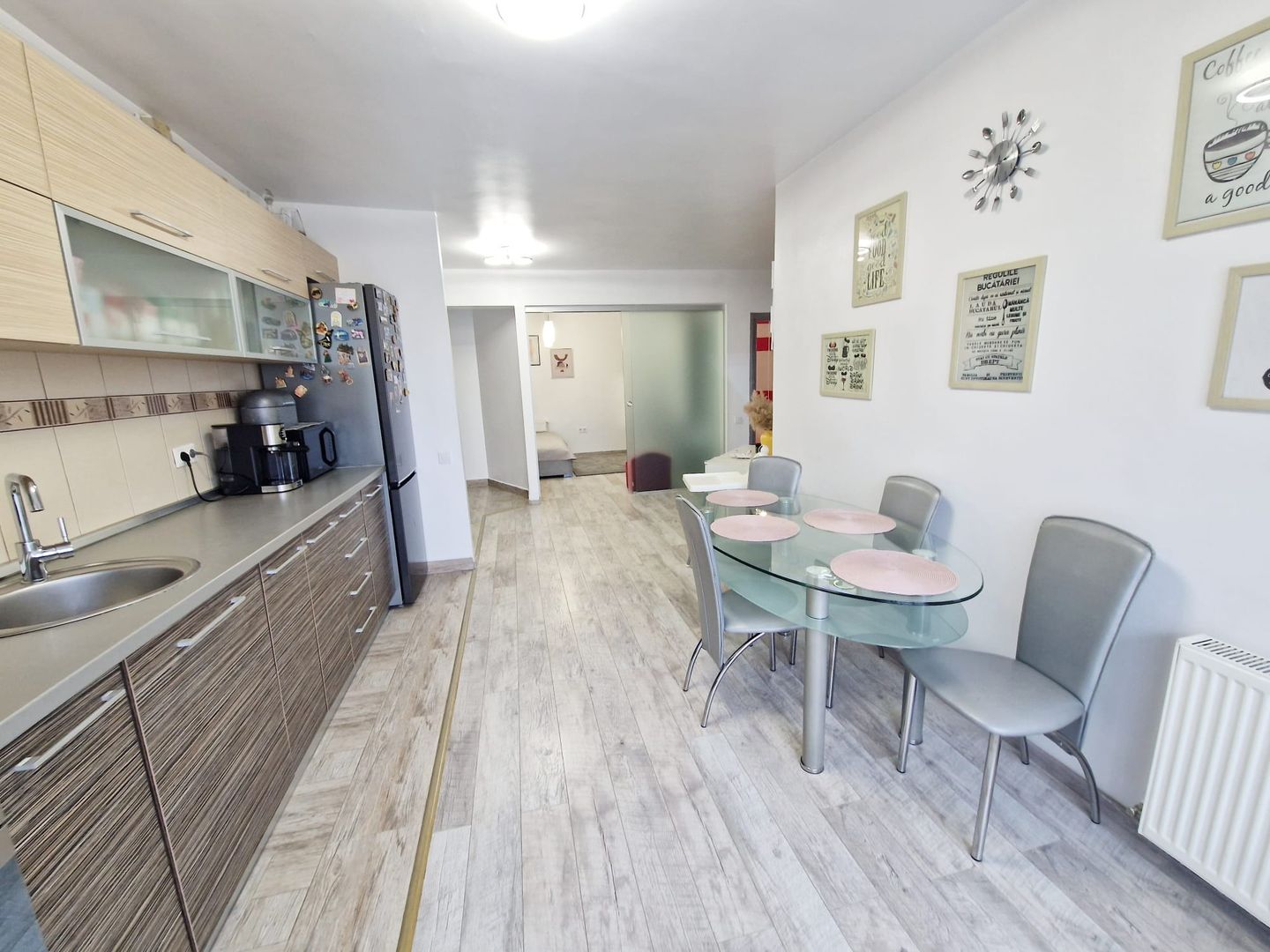 Apartament 3 camere, parcare, str Florilor Floresti Atelierul de Pizza - Poză 4