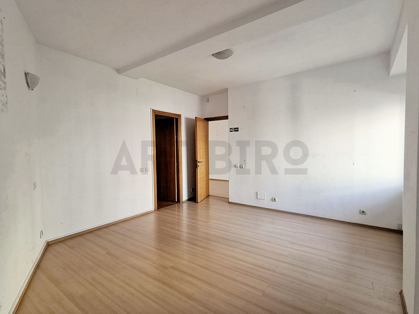 Zero comision, 100mp spatiu birou in vila Universitate, 7' metrou - Poză 4