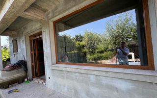 99.900 Euro casa+teren 1000 mp(concesiune) in com Sendreni - Poză 3