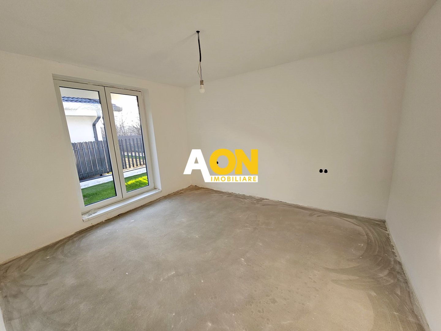 Casa 3 camere + garaj, la cheie, 400 mp teren, zona Lipoveni - Poză 8