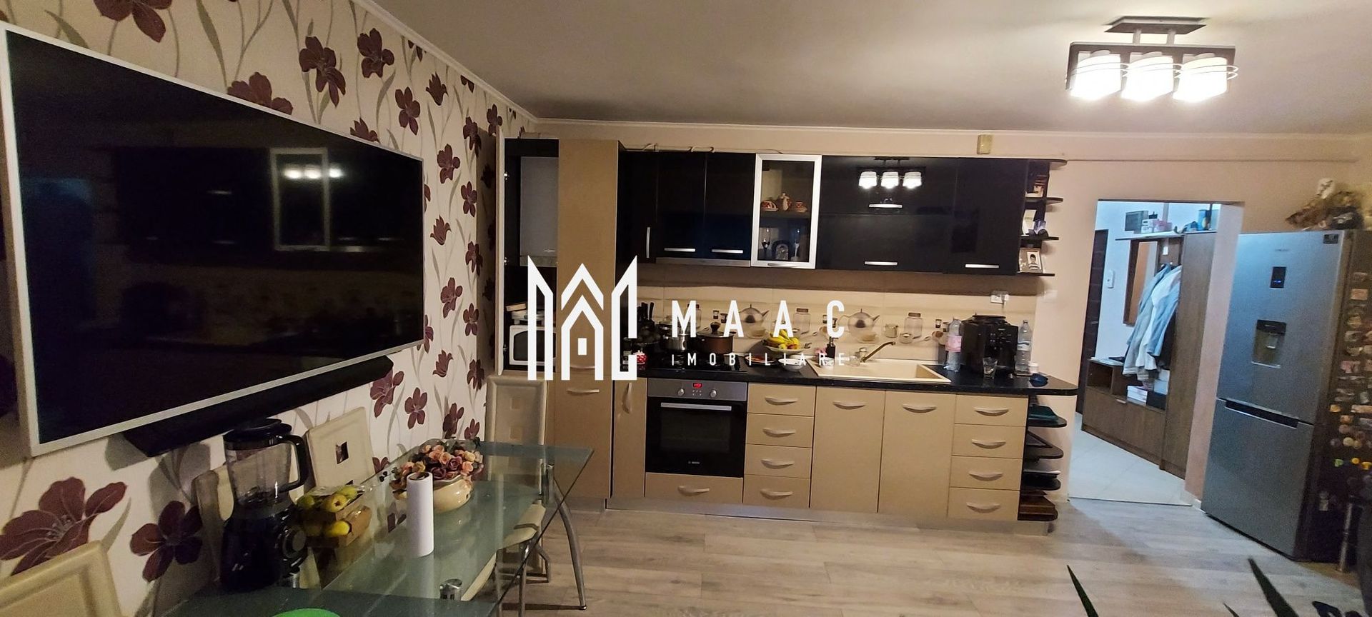 Apartament cu 3 camere de vânzare |Ostroveni – Zona W | Etaj 4| Complet mobilat - Poză 2