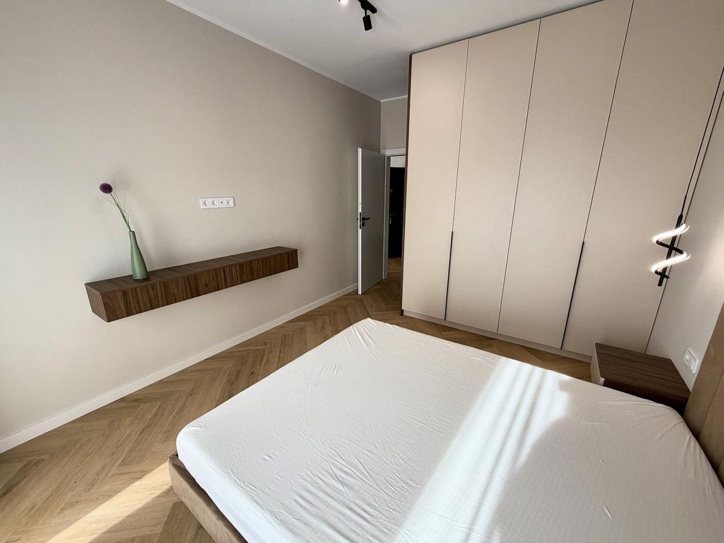 Apartament Nou 2 Camere | Eroilor | Complet Mobilat - Poză 8