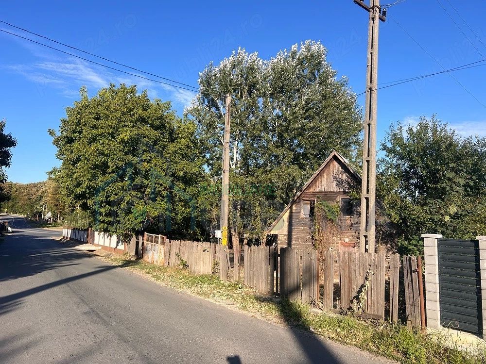 Teren 500 mp cu cabană în Paun - Poză 3