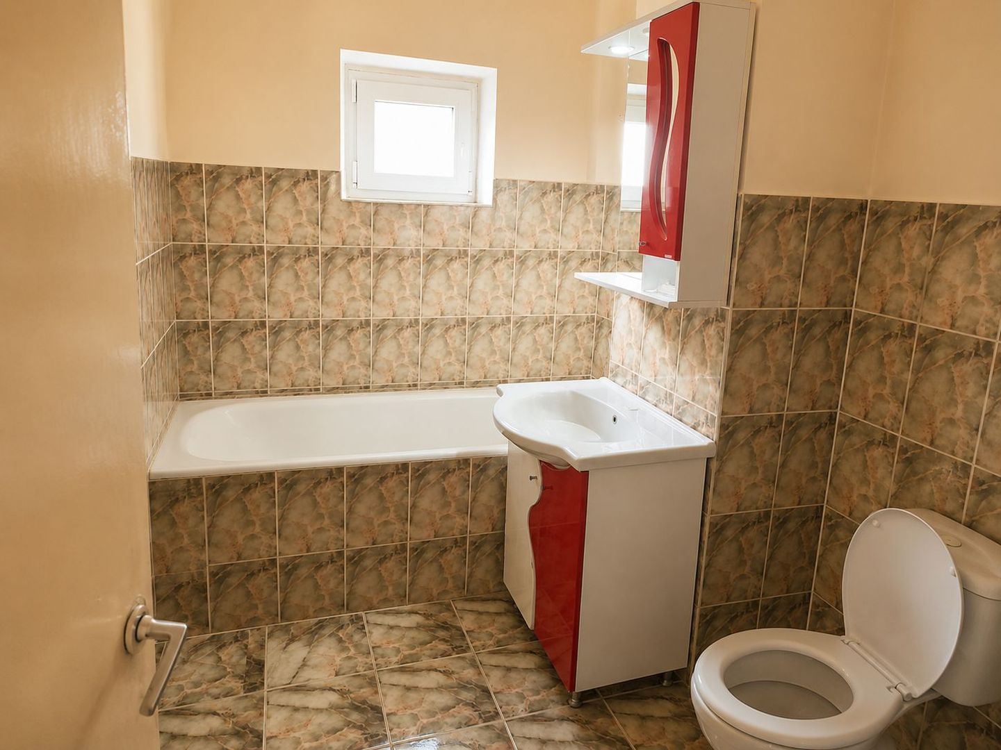 COMISION 0%, Apartament 3 Camere, Decomandat, 2 Bai, Mobilat, Bucovina - Poză 10
