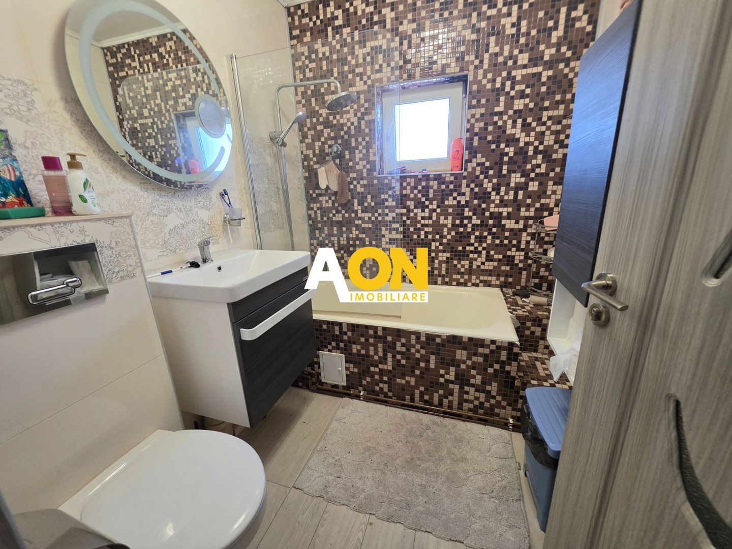 Apartament 3 Camere, Decomandat, Complet Mobilat, Cetate - Poză 3