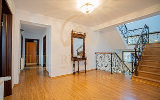 Ovidiu Sud - Zona premium - Vila impozanta, curte mare, garaj, terasa! - Poză 29