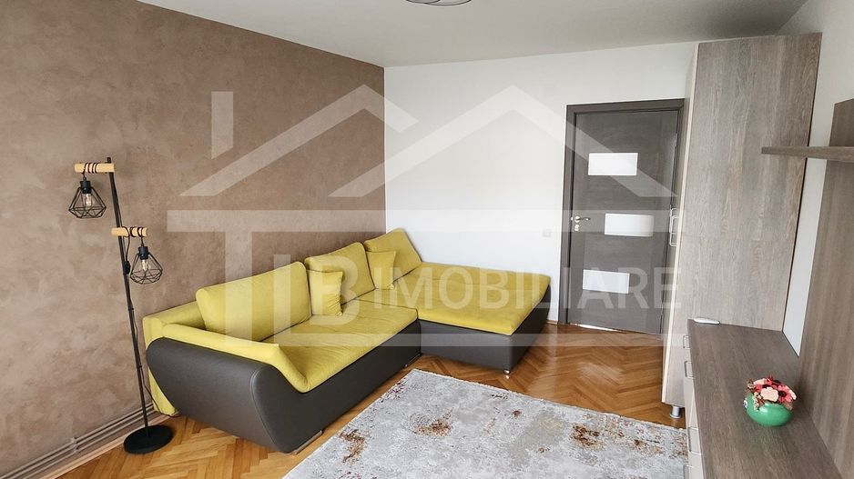 Apartament cu 3 camere, 75mp, Zona Kaufland - Poză 1