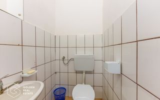 Cladire cu 24 camere, langa Castelul Regal Savarsin - Poză 9