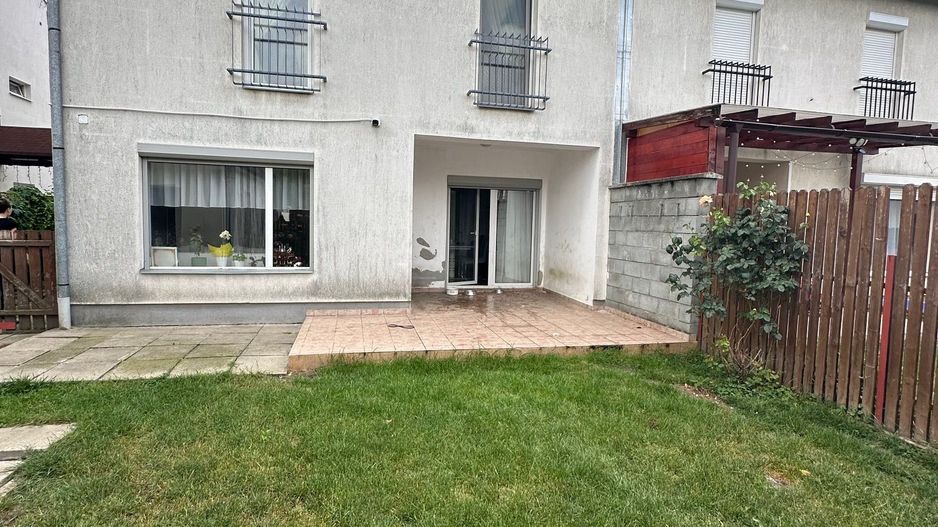 Casă / Vilă cu 5 camere zona Lunei - Poză 42