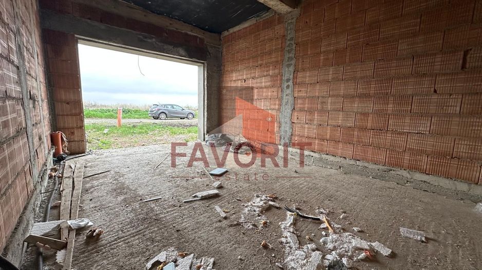 Duplex | Parter + Etaj | Toate utilitatile | Curte generoasa | Garaj | - Poză 13