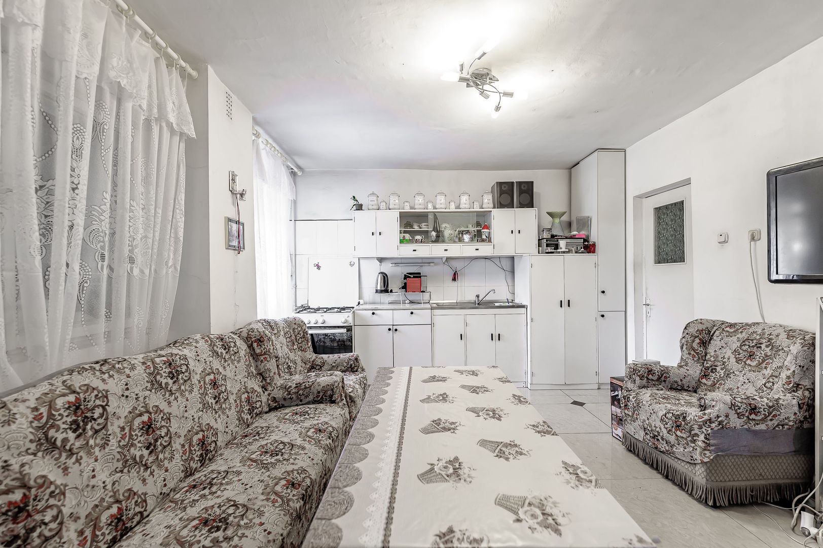 REZERVAT!!! Apartament cu 2 camere etaj 1 zona Uta - 104mp construiți - Poză 5