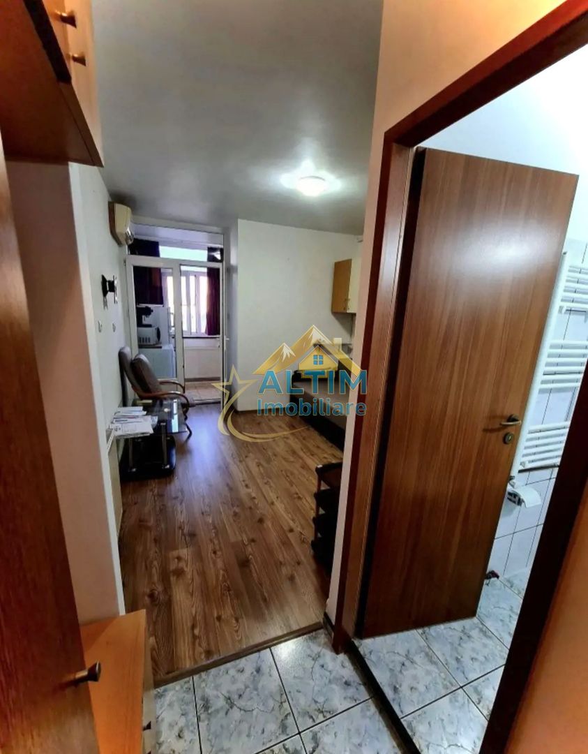 De vânzare: Garsonieră zona Astra - Poză 3