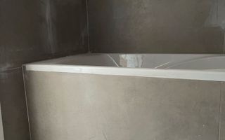 Apartament modern cu 2 camere, finisat recent. Locatie Excelenta ! - Poză 5