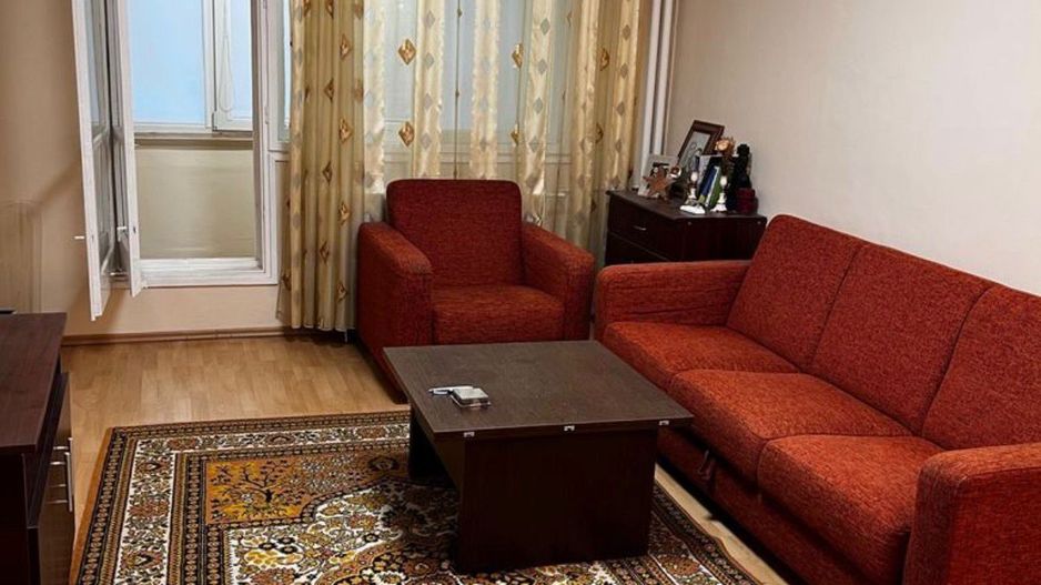 AP. 3 CAMERE DRISTOR, BUCATARIE INCHISA, MOBILAT/UTILAT, METROU 1 MIN - Poză 1