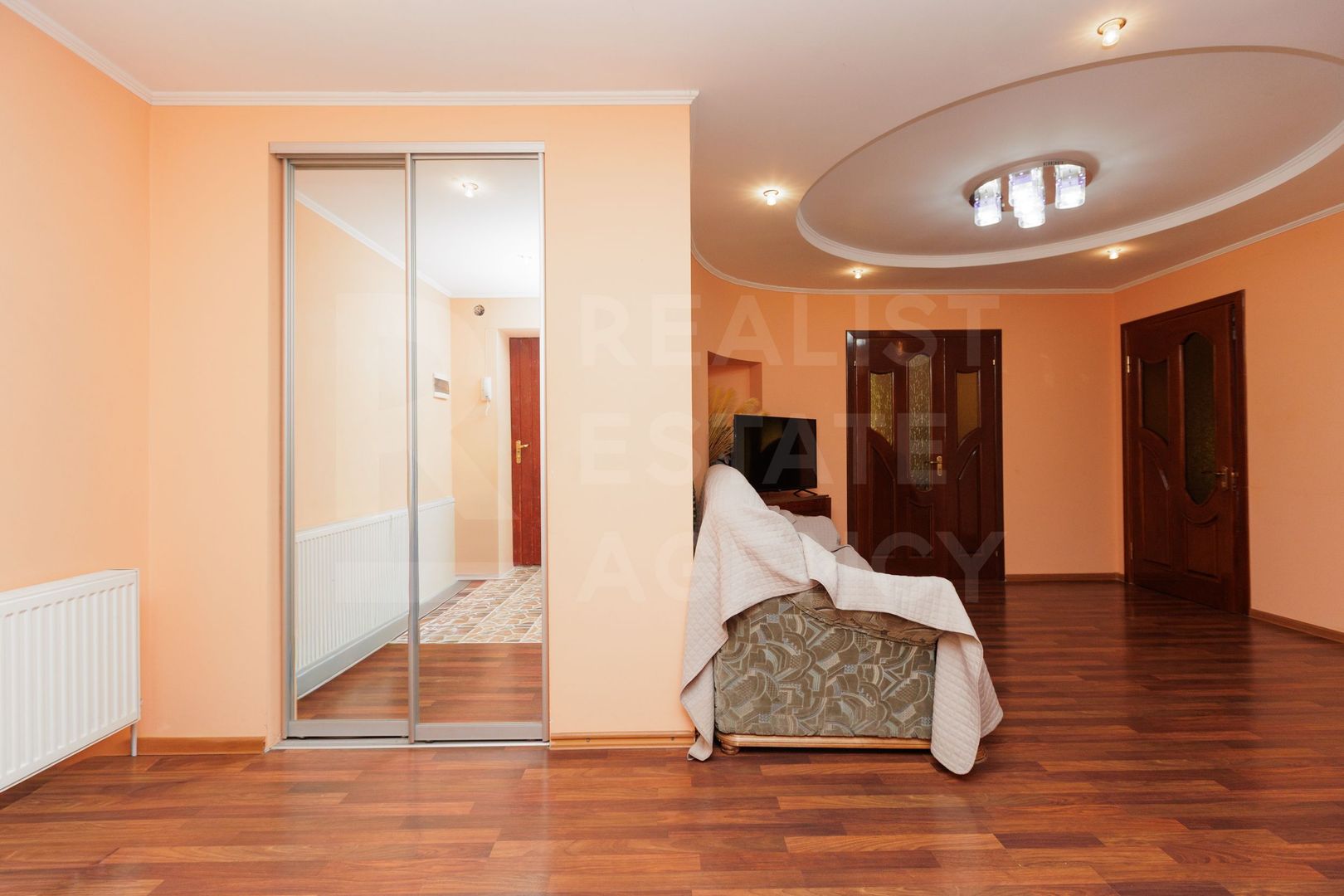 Vânzare, apartament, 5 camere, str.  Independentei, Botanica - Poză 3