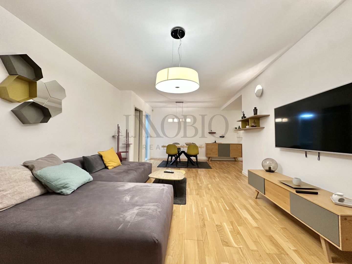 Apartament 2 Camere - 2 Bai - GreenLake - Gated Community - Poză 2