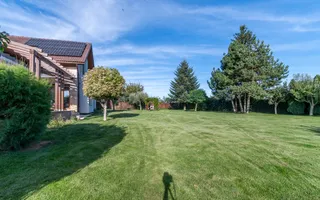 Proprietate exclusivista de vanzare: 2 case | 9 camere | 2000 mp teren - Poză 23
