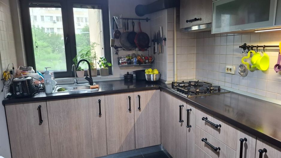 Apartament modern cu trei camere, Alexandru Obregia, 135.000€ - Poză 10