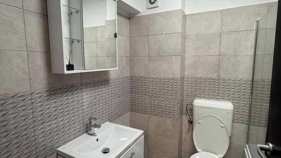 AP. 2 CAMERE- METALURGIEI, BLOC NOU, CENTRALA PROPRIE, PARCARE INCLUSA - Poză 5