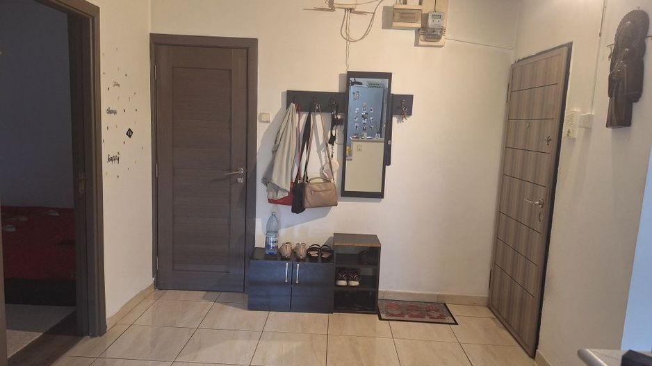 Vanzare apartament 4 camere decomandat, 85 mp, 2 băi, parter, Gorjului - Poză 2