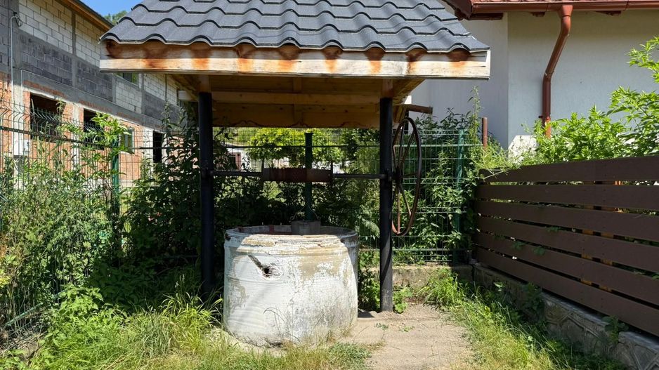 Vanzare casa cu 4 camere+anexe într-o zonă de poveste – Bezdead - Poză 20