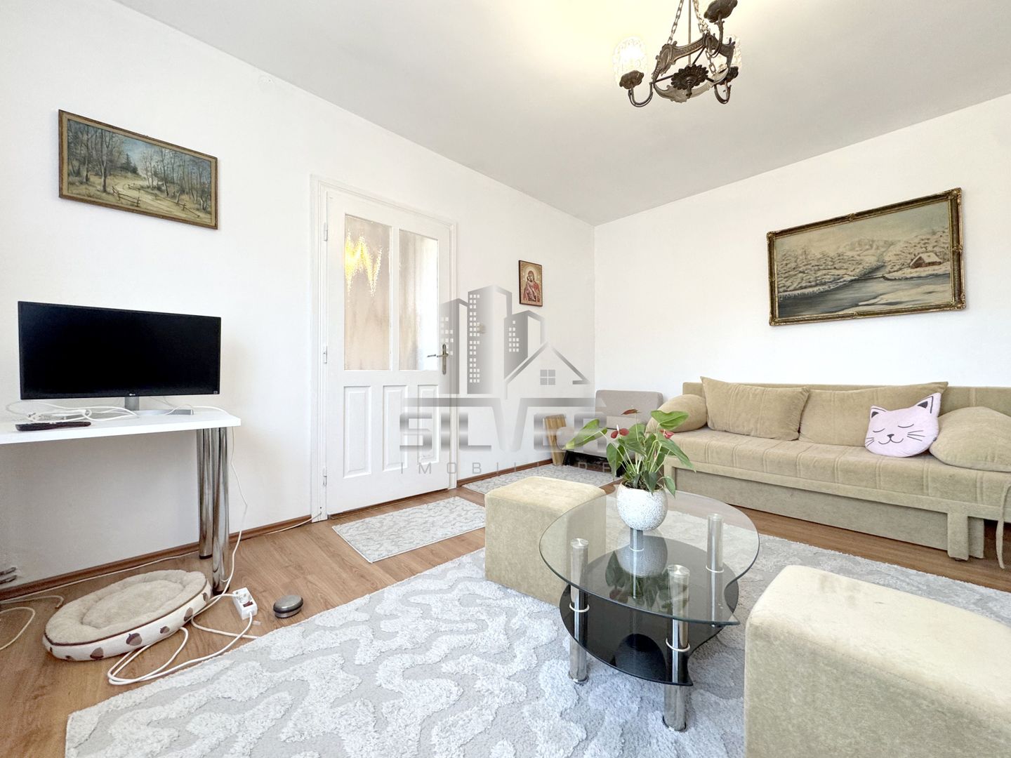 Casa pe 3 niveluri cu teren de 1900 mp in Com. Baisoara. - Poză 8