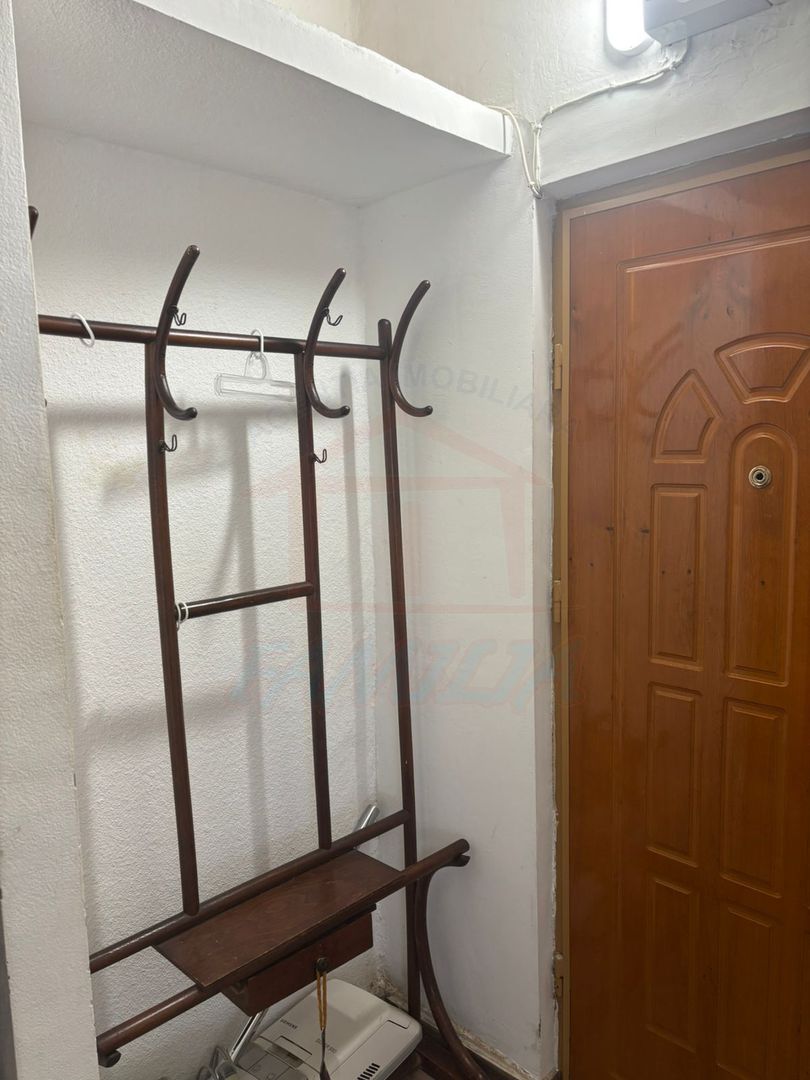 Inchiriere apartament semidecomandat 2 camere, Mazepa 1 - Poză 4