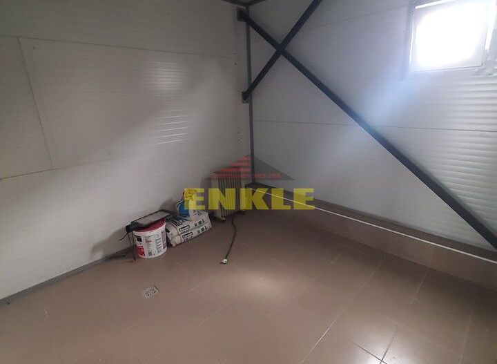 Hala de inchirat /vanzare 225 mp + teren 1100 mp, zona Hudum-la strada principala - Poză 3