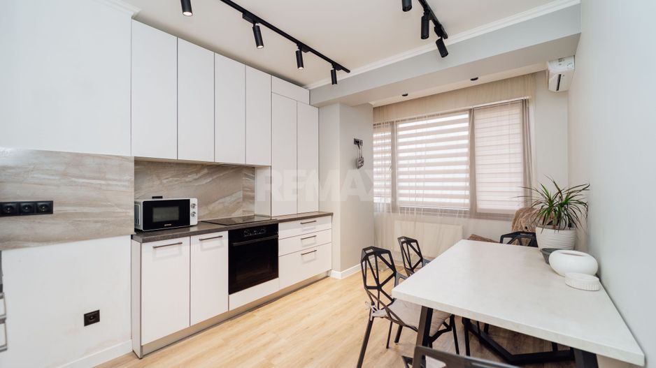 Apartament cu 2 camere în centrul Chișinăului | Lev Tolstoi | Complet mobilat și utilat - Poză 5