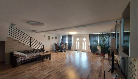 Casă 4 camere | Gușterița, Sibiu | 146 mp, teren 326 mp