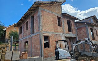 Duplex modern 121 mp utili, 4 camere, curte 315 mp, zonă liniștită - Poză 1