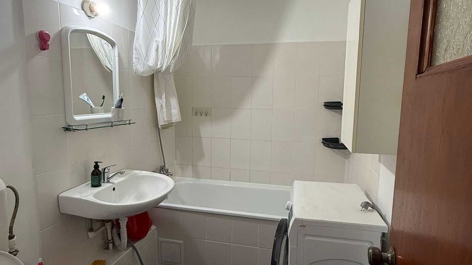 Inchiriez Apartament 2 camere- metrou Brancoveanu - Poză 4