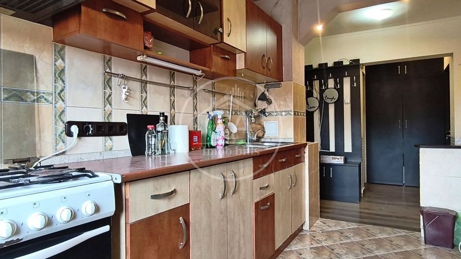 Apartament cu 4 camere de închiriat în zona Dacia, Oradea - Poză 11