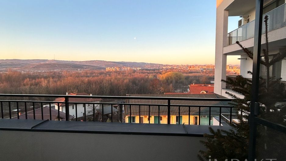 Vanzare apartament cu 3 camere, etaj intermediar, terasa, parcare! - Poză 19