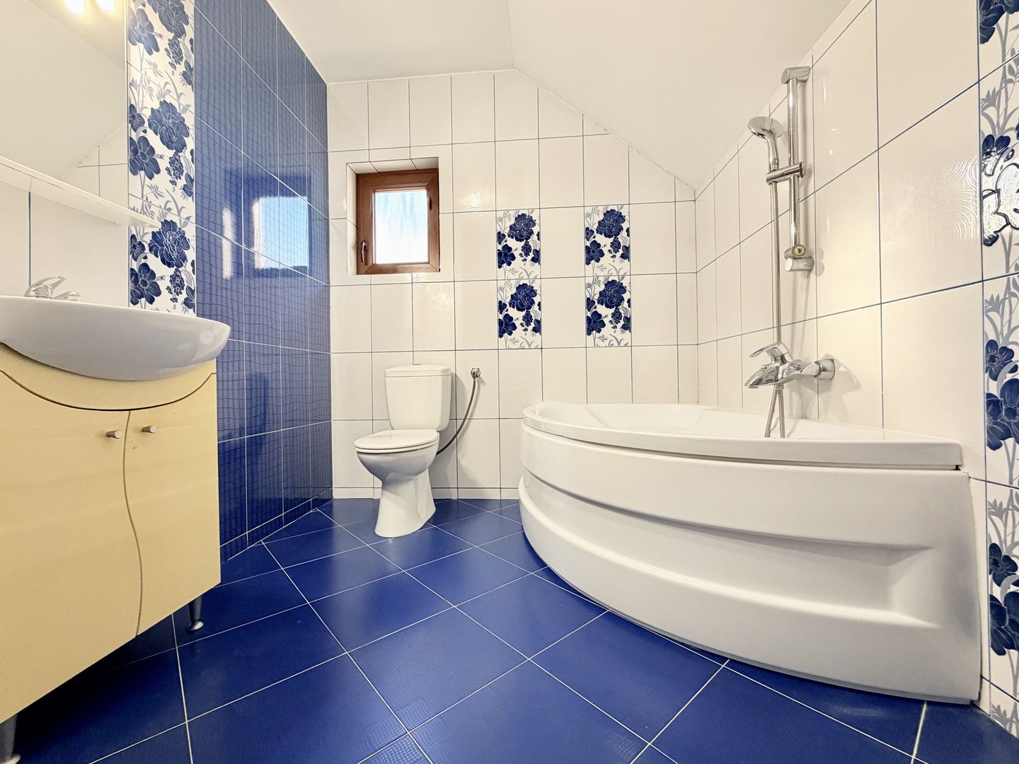 De vânzare – Casă individuală P+M în Dumbrăvița - Poză 26